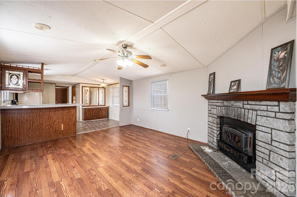 4791 Helton Road Granite Falls, NC 28630 - Photo 6 of 34