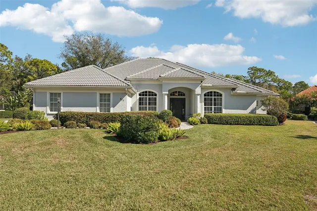 $995,900 | 417 Huntridge Drive, Venice, FL 34292