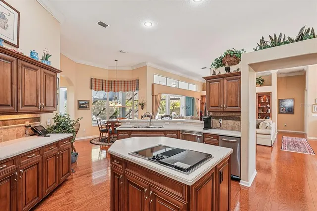 $995,900 | 417 Huntridge Drive, Venice, FL 34292