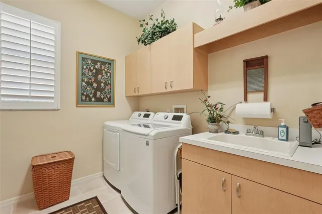 $995,900 | 417 Huntridge Drive, Venice, FL 34292