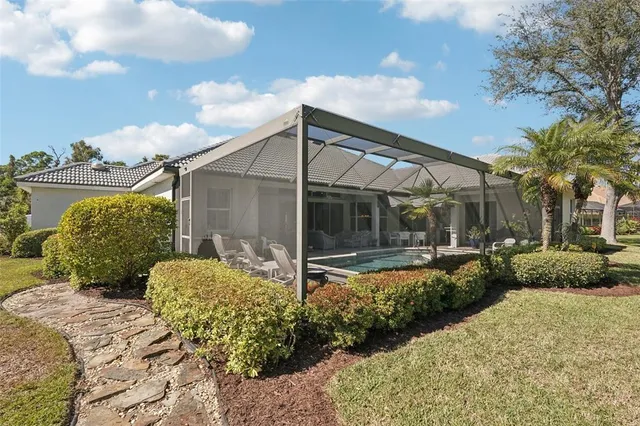 $995,900 | 417 Huntridge Drive, Venice, FL 34292