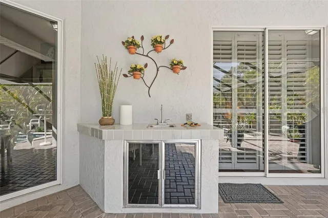 $995,900 | 417 Huntridge Drive, Venice, FL 34292