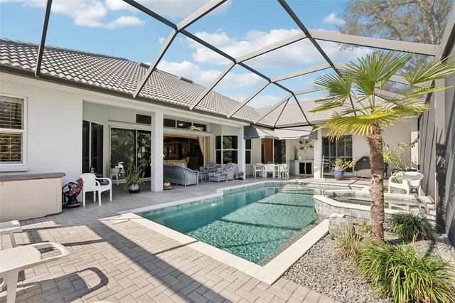 $995,900 | 417 Huntridge Drive, Venice, FL 34292