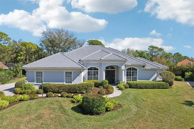 $995,900 | 417 Huntridge Drive, Venice, FL 34292