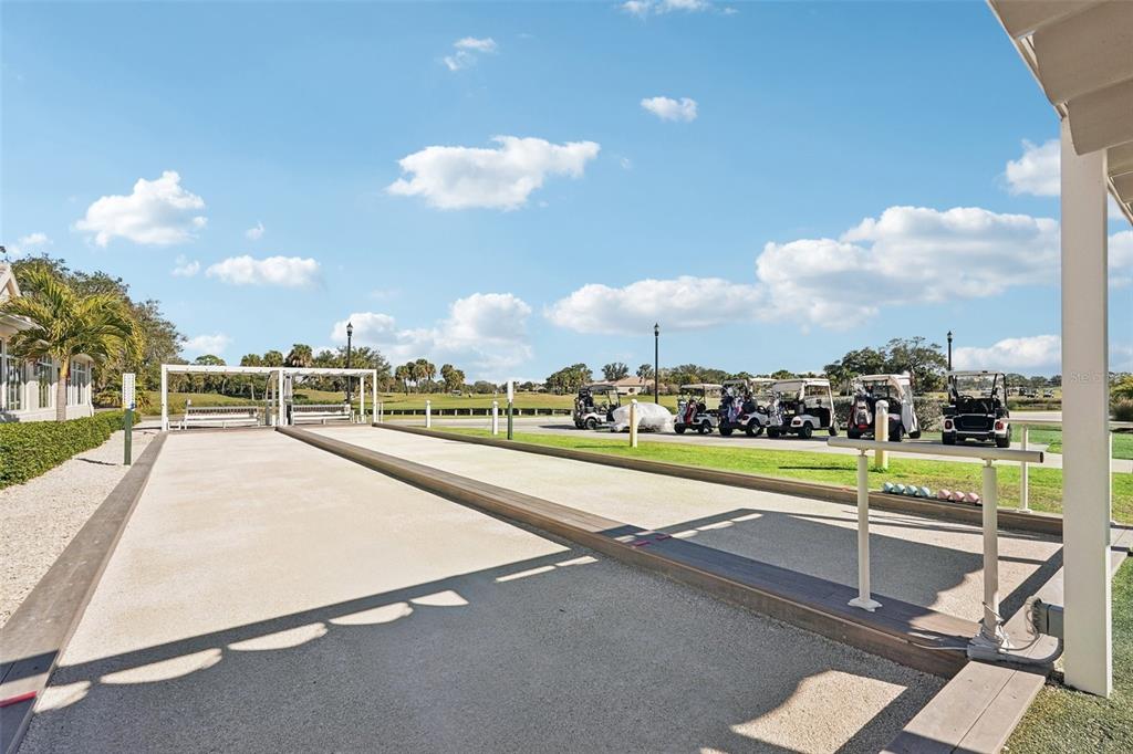 417 Huntridge Drive Venice, FL 34292 - Photo 53 of 68