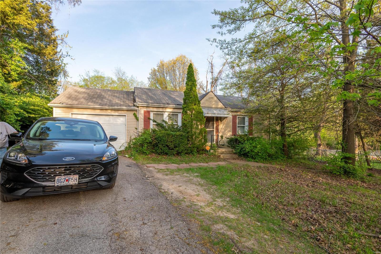 3022 Telegraph Road St. Louis, MO 63125 - Photo 1 of 23 Gallery Image 1