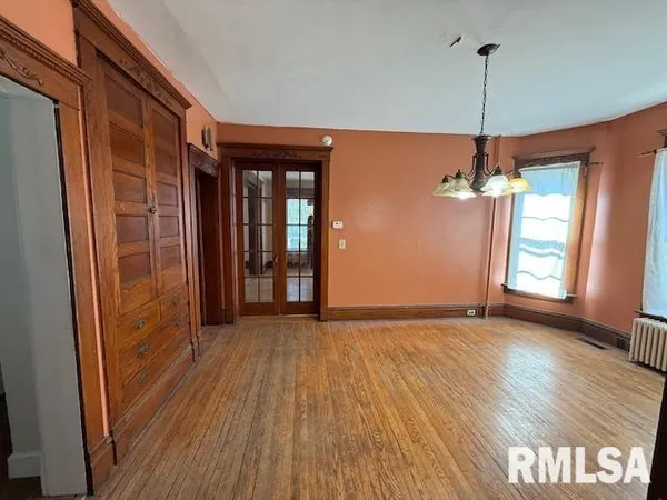 $73,900 | 514 North McArthur Street, Macomb, IL 61455