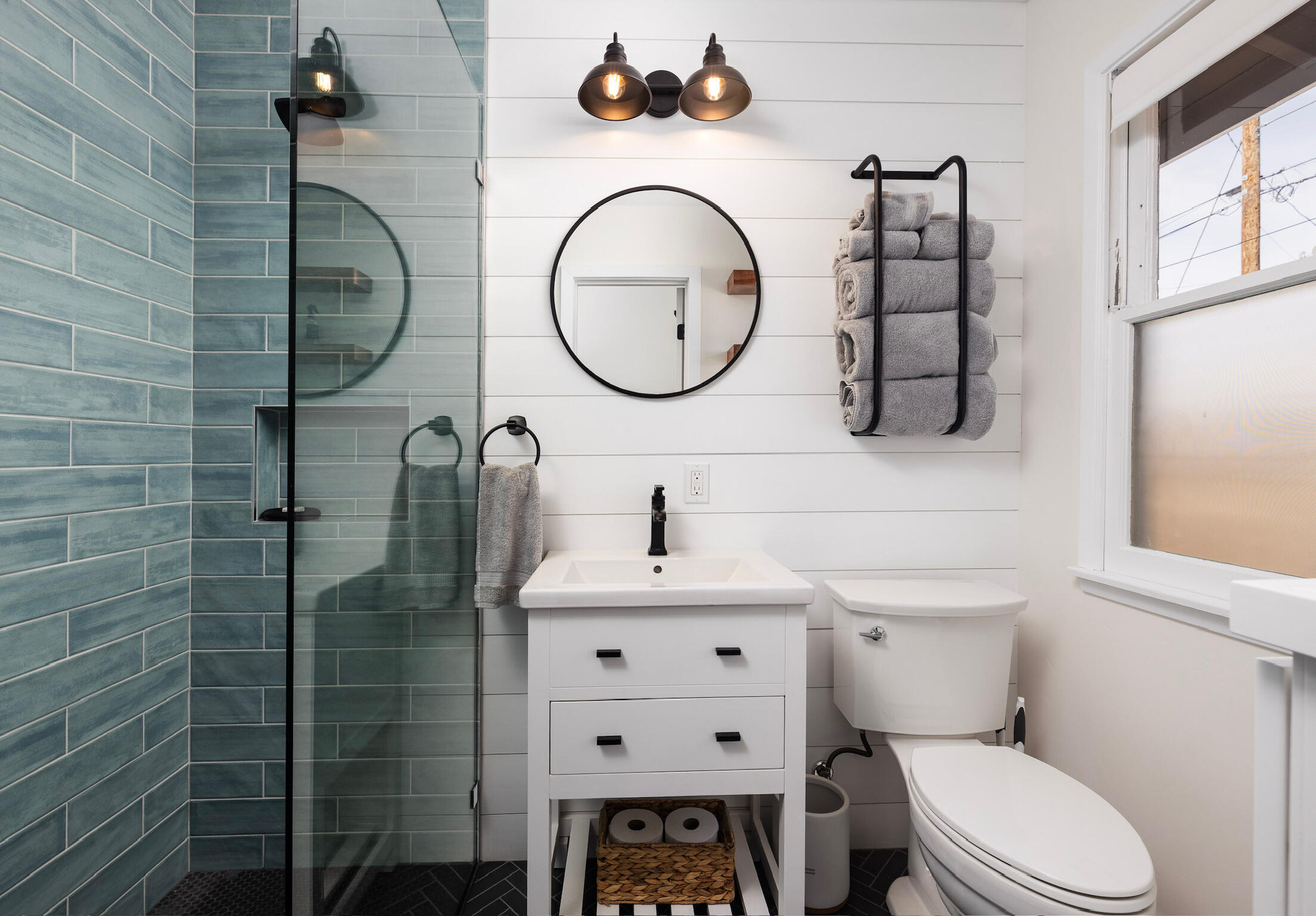 238 San Rafael Avenue Santa Barbara, CA 93109 - Photo 9 of 17 Stylish Remodeled Bathroom