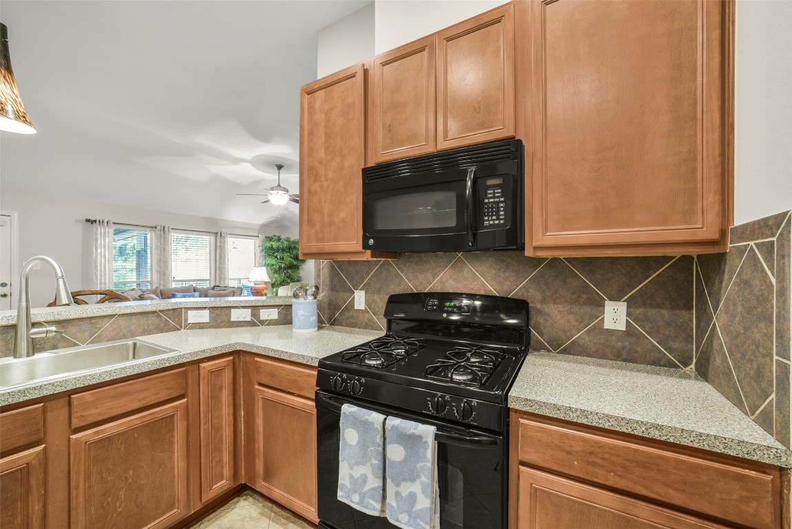 25103 Diamond Ranch Drive Katy, TX 77494 - Photo 15 of 34