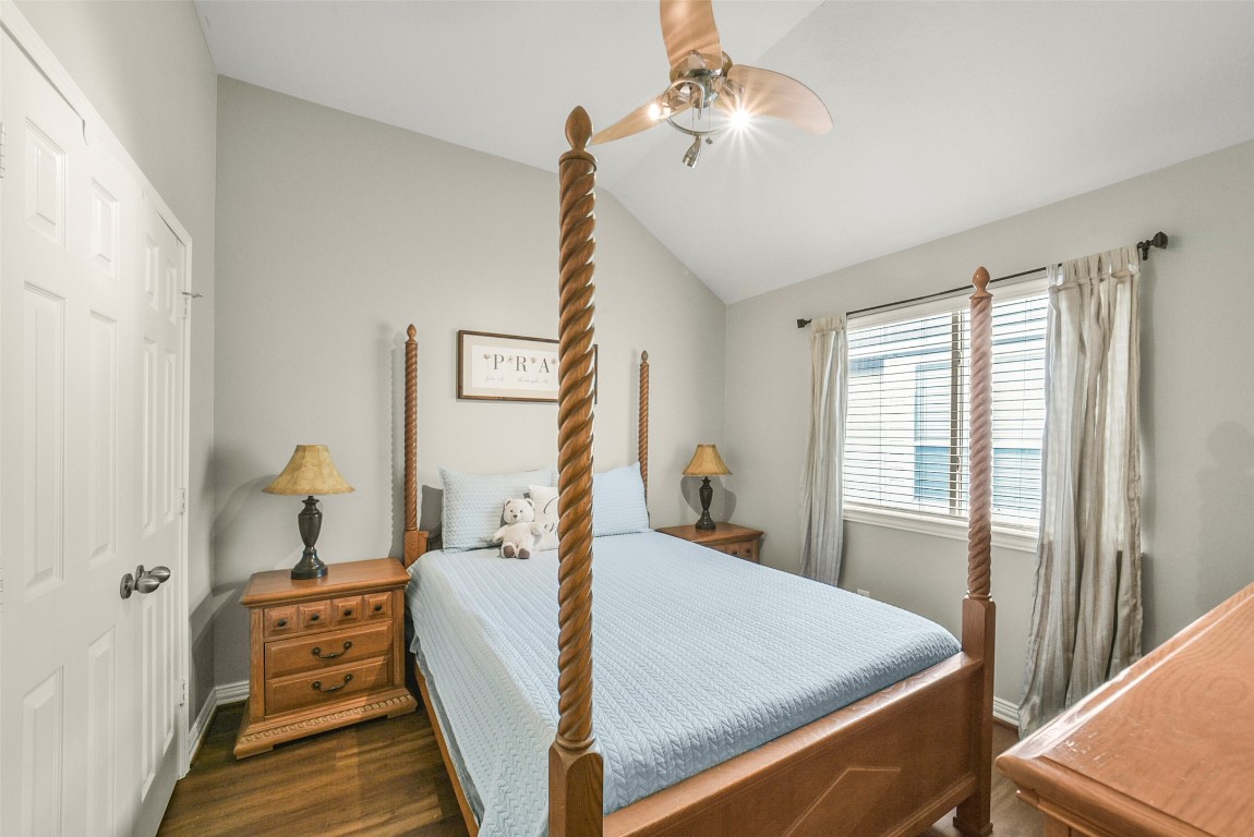 25103 Diamond Ranch Drive Katy, TX 77494 - Photo 28 of 34 A third bedroom with updated light fixture/fan.