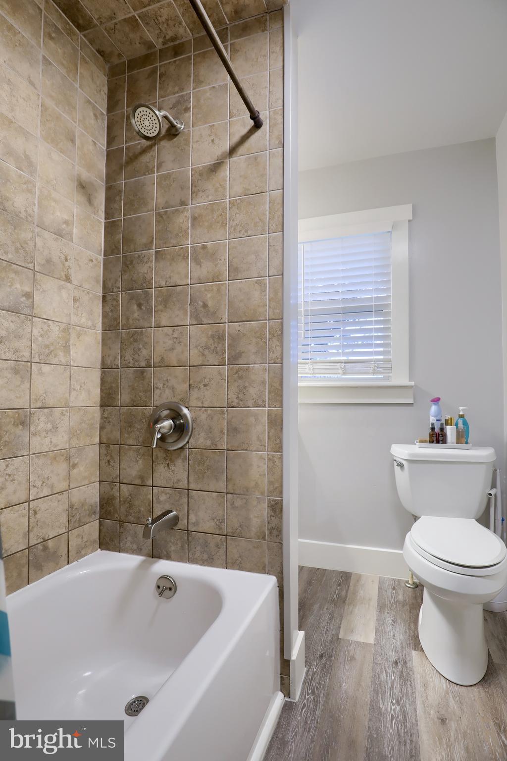 33 South Locust Street Lititz, PA 17543 - Photo 19 of 28