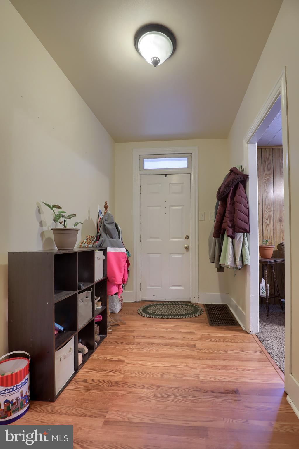 33 South Locust Street Lititz, PA 17543 - Photo 22 of 28