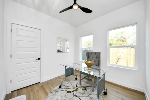 $2,600 | 1216 East 34th Street, Unit C, Houston, TX 77022