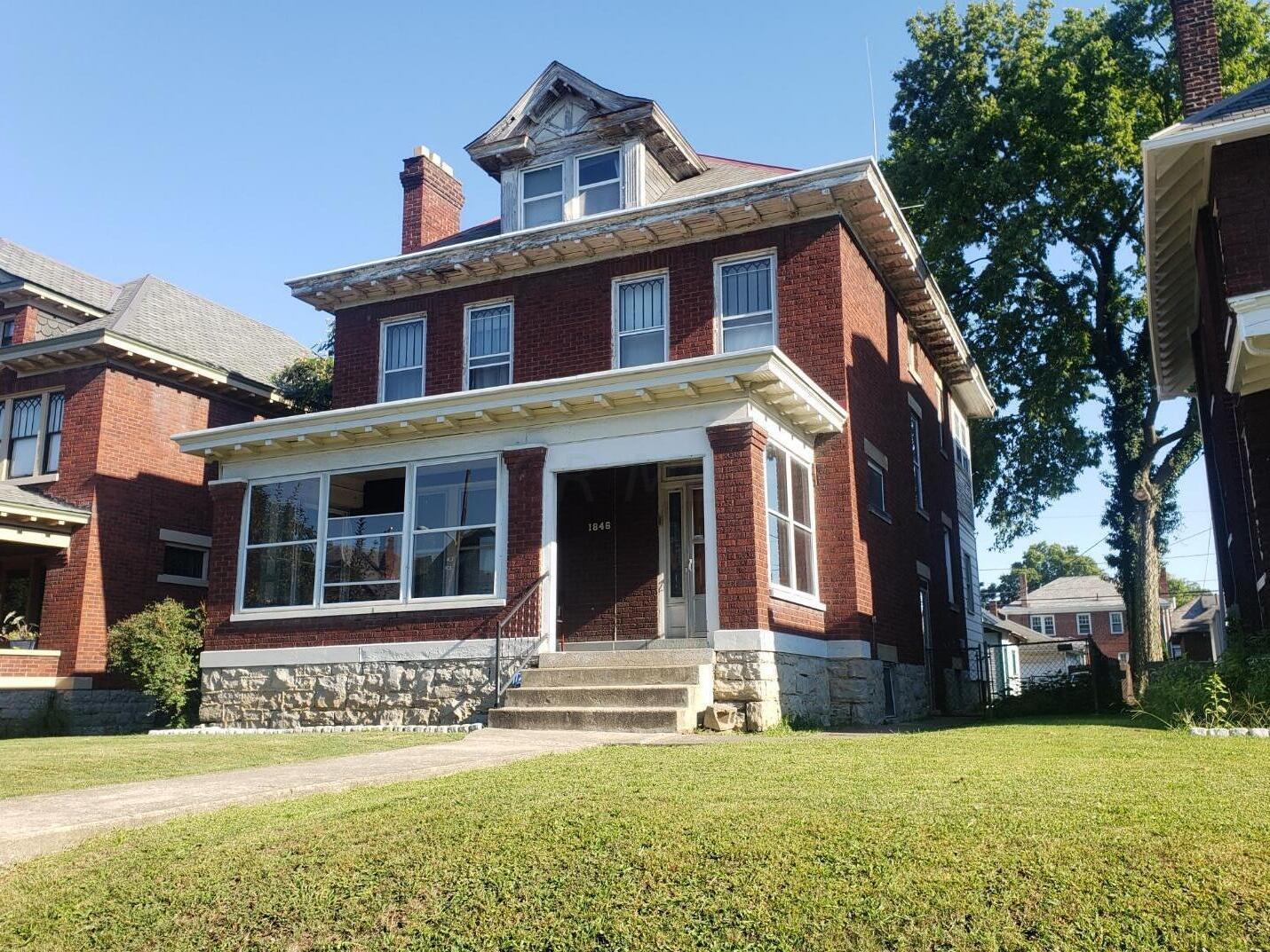 1846 Bryden Road Columbus, OH 43205 - Photo 1 of 40 20220819_092644