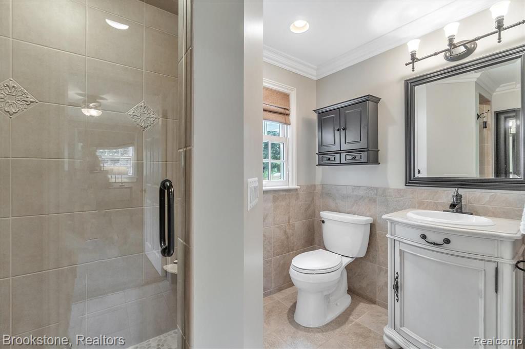 2515 Hickory Lawn Road Rochester Hills, MI 48307 - Photo 16 of 35