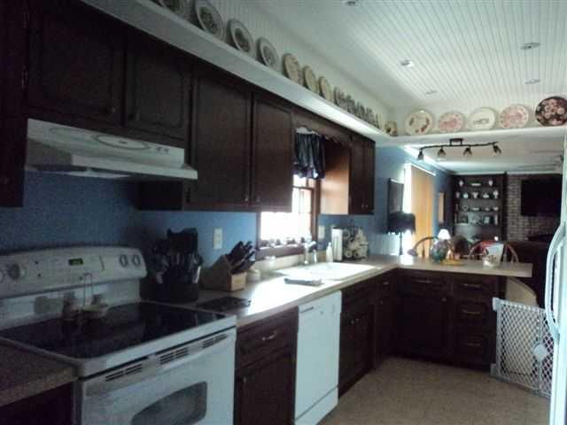 637 Canyon Road Indianapolis, IN 46217 - Photo 11 of 13 Gallery Image 11