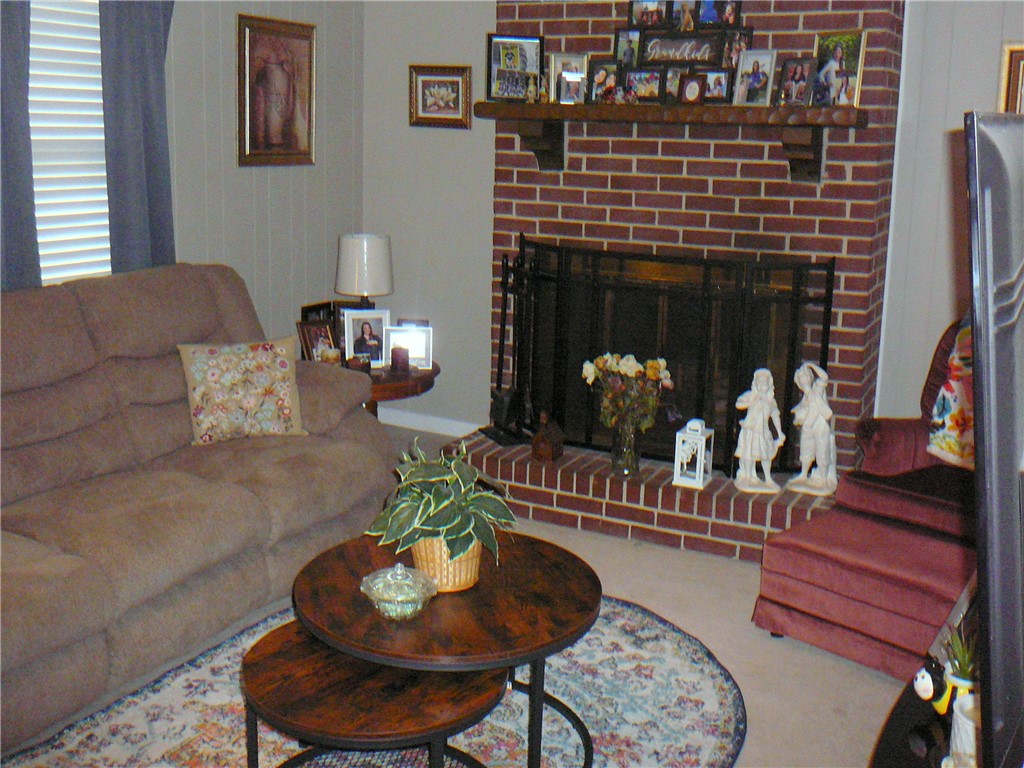 213 Westwind Road Anderson, SC 29625 - Photo 2 of 16 Gallery Image 2