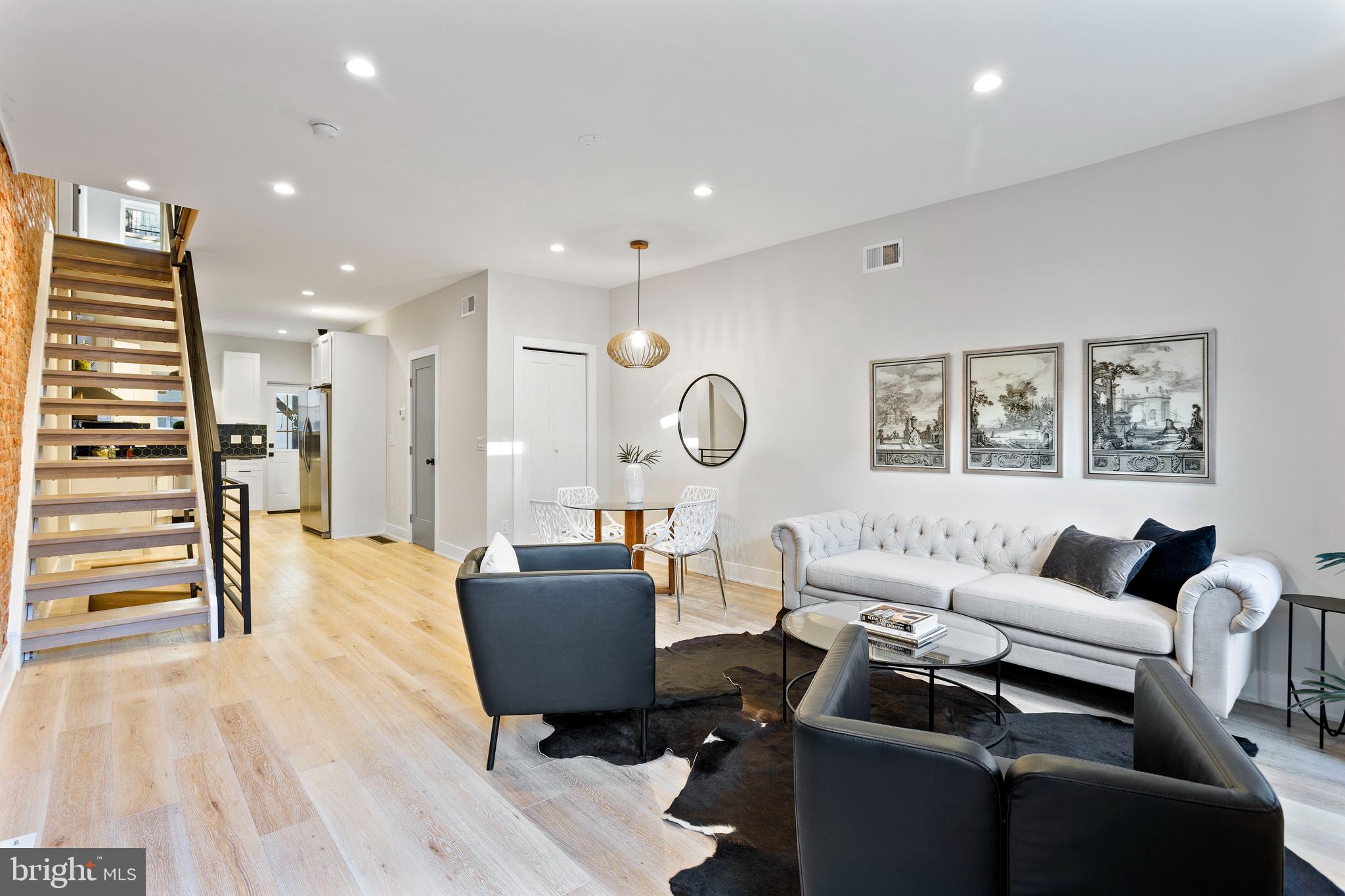 1827 Reed Street Philadelphia, PA 19146 - Photo 3 of 24