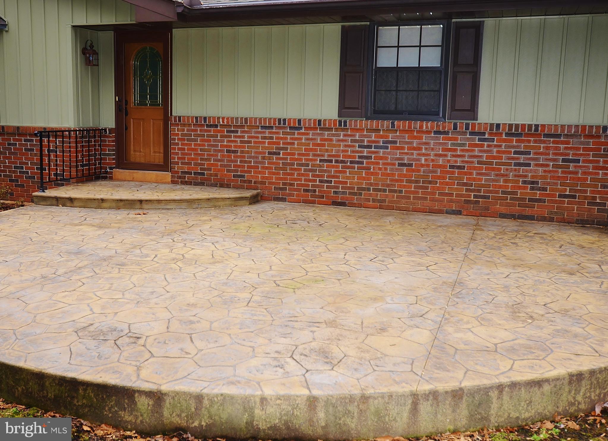 430 Greenville Road Denver, PA 17517 - Photo 23 of 23 Front Patio