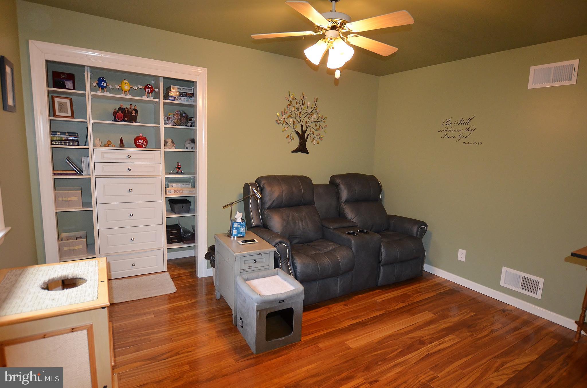 430 Greenville Road Denver, PA 17517 - Photo 9 of 23 Den