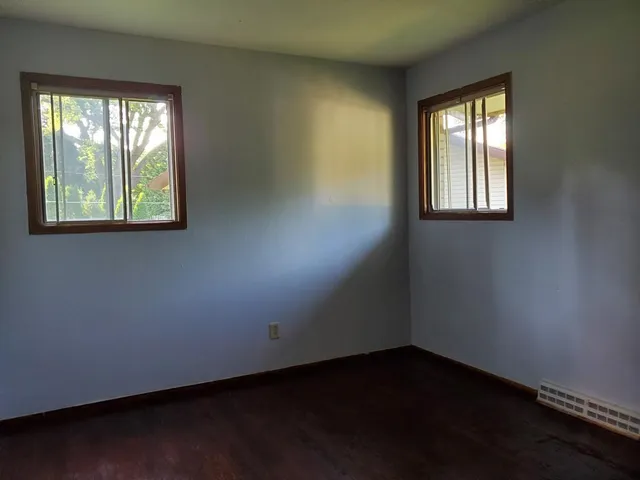 $2,100 | 2418 Adler, Middleton, WI 53562