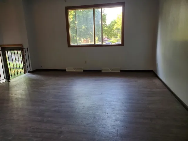 $2,100 | 2418 Adler, Middleton, WI 53562