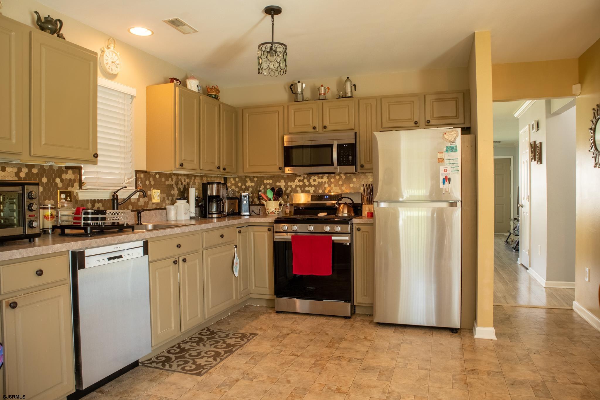 33 Gasko Road Mays Landing, NJ 08330 - Photo 8 of 18 Gallery Image 8