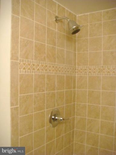 1009 St Dunstans Road Baltimore, MD 21212 - Photo 11 of 27 Bath #2