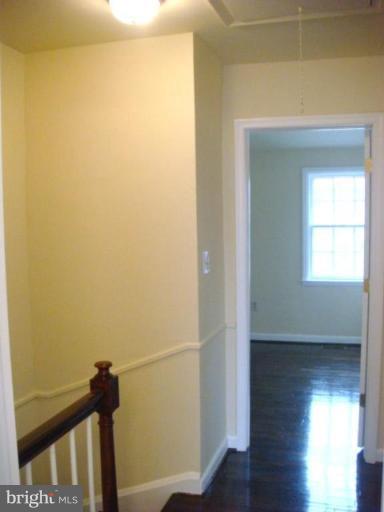 1009 St Dunstans Road Baltimore, MD 21212 - Photo 13 of 27 Hallway