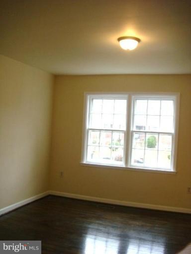 1009 St Dunstans Road Baltimore, MD 21212 - Photo 21 of 27 Living Room