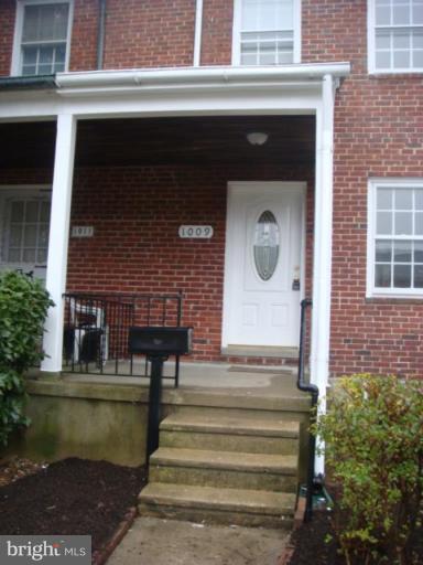 1009 St Dunstans Road Baltimore, MD 21212 - Photo 23 of 27 Porch