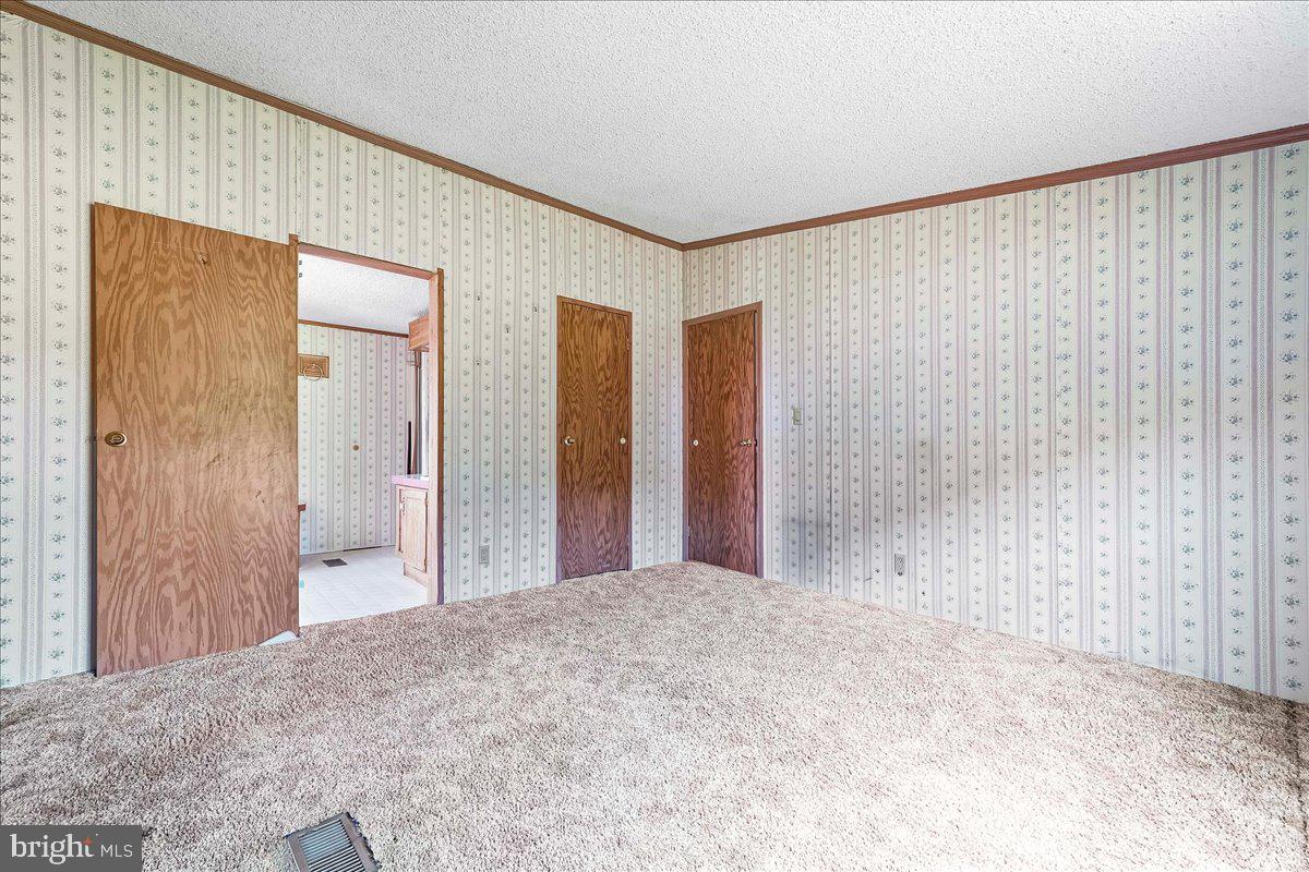 131 Cedarcroft Road Kennett Square, PA 19348 - Photo 9 of 28 Spacious room with vintage charm.