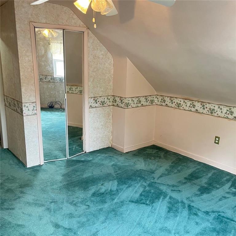 537 Haverhill Road Pittsburgh, PA 15228 - Photo 21 of 29 3rd bedroom upper level