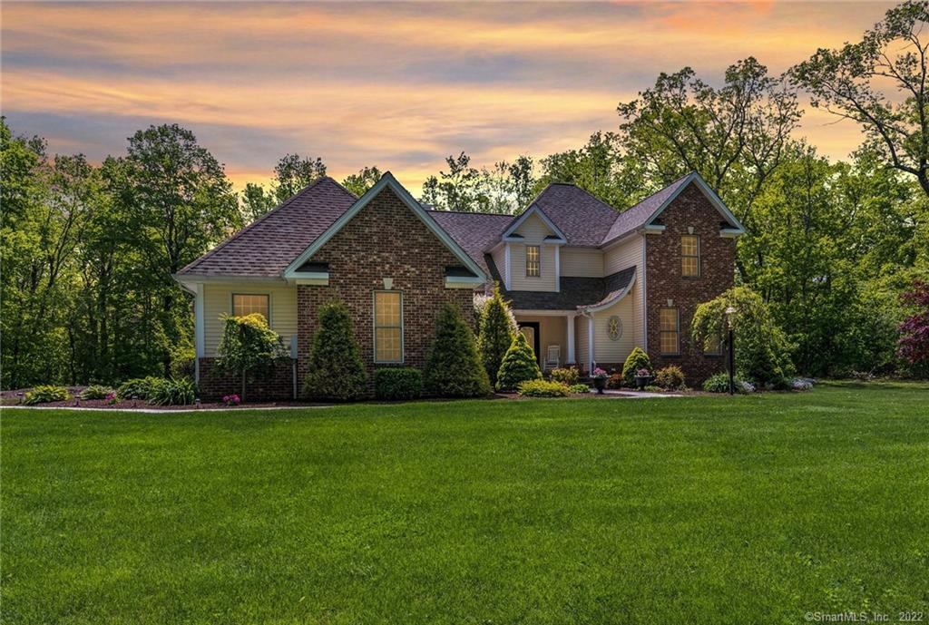 33 Bachelor Oak Road Bethany, CT 06524 - Photo 1 of 1