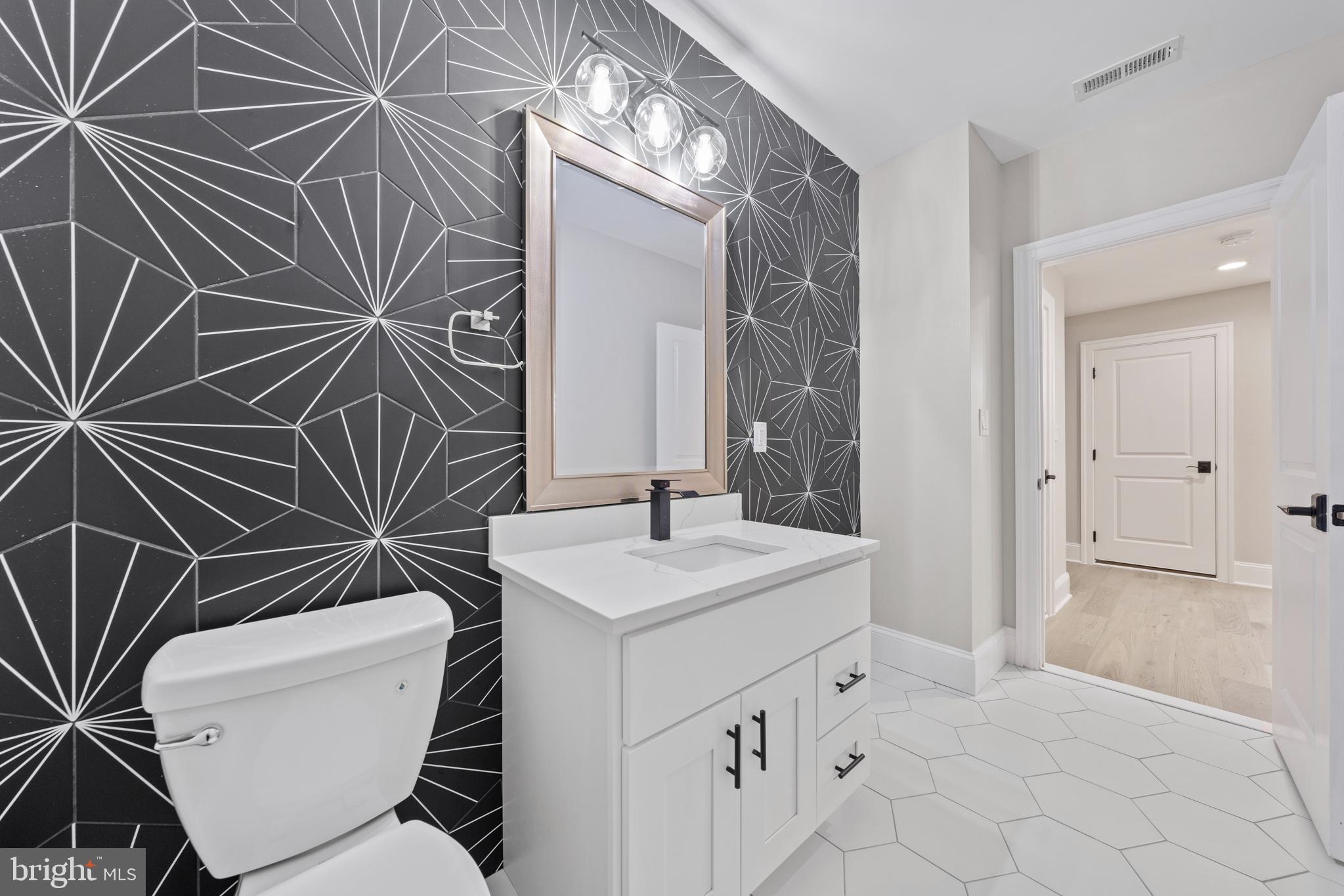 6934 Oak Ridge Road Falls Church, VA 22042 - Photo 13 of 63 Gallery Image 13