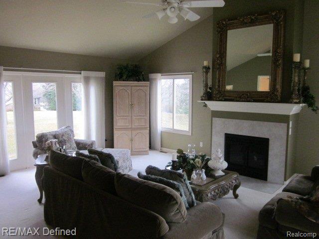 4250 Derry Court Rochester, MI 48306 - Photo 3 of 25 Family Room