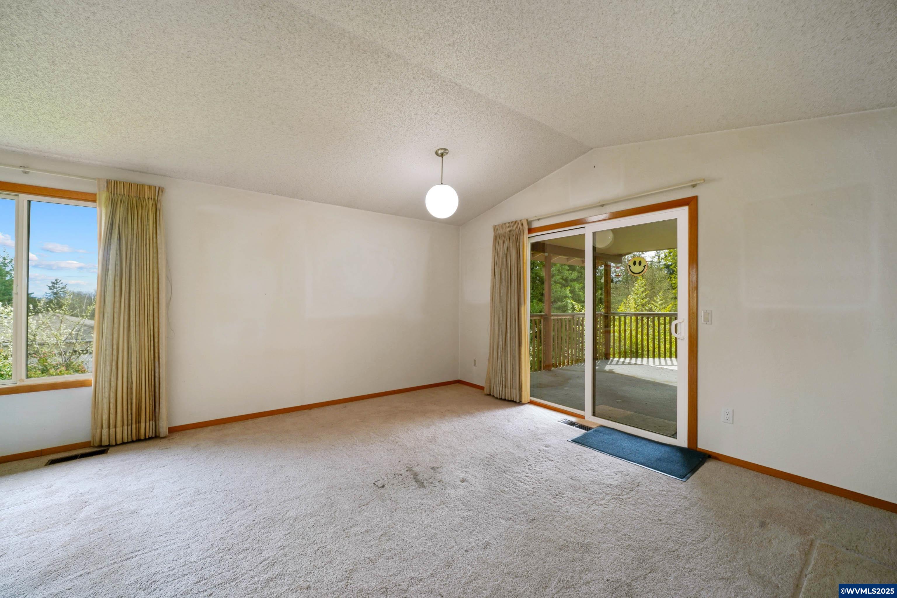 1320 Northwest Gibson Hill Road Albany, OR 97321 - Photo 16 of 49 Gallery Image 16