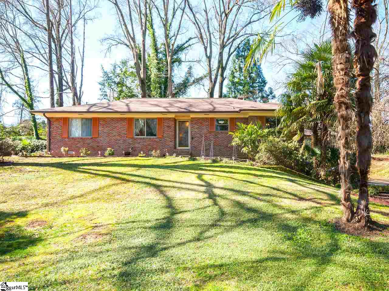 511 Woodland Way Anderson, SC 29621 - Photo 1 of 36