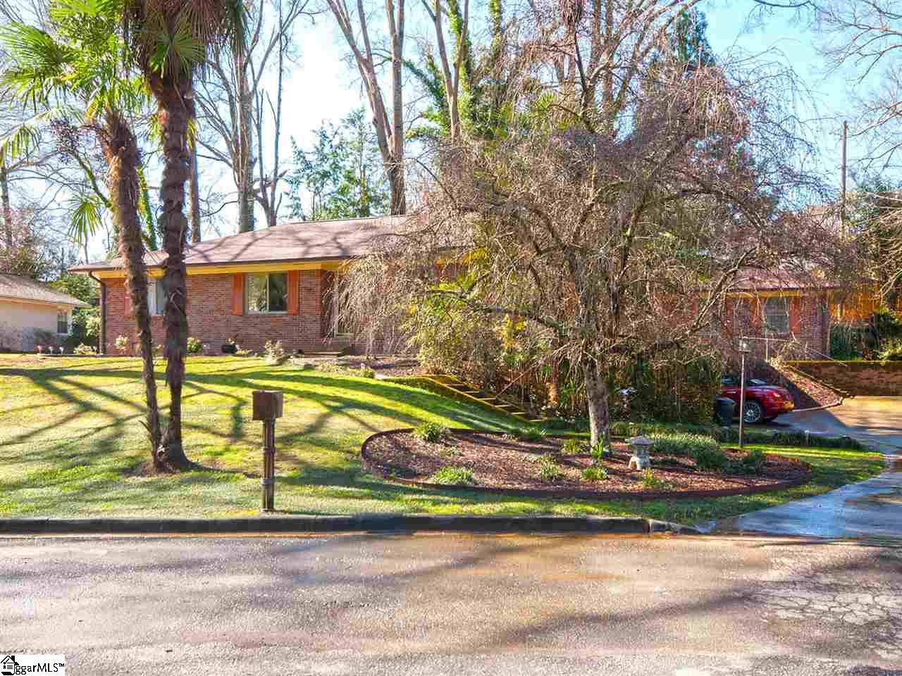 511 Woodland Way Anderson, SC 29621 - Photo 3 of 36