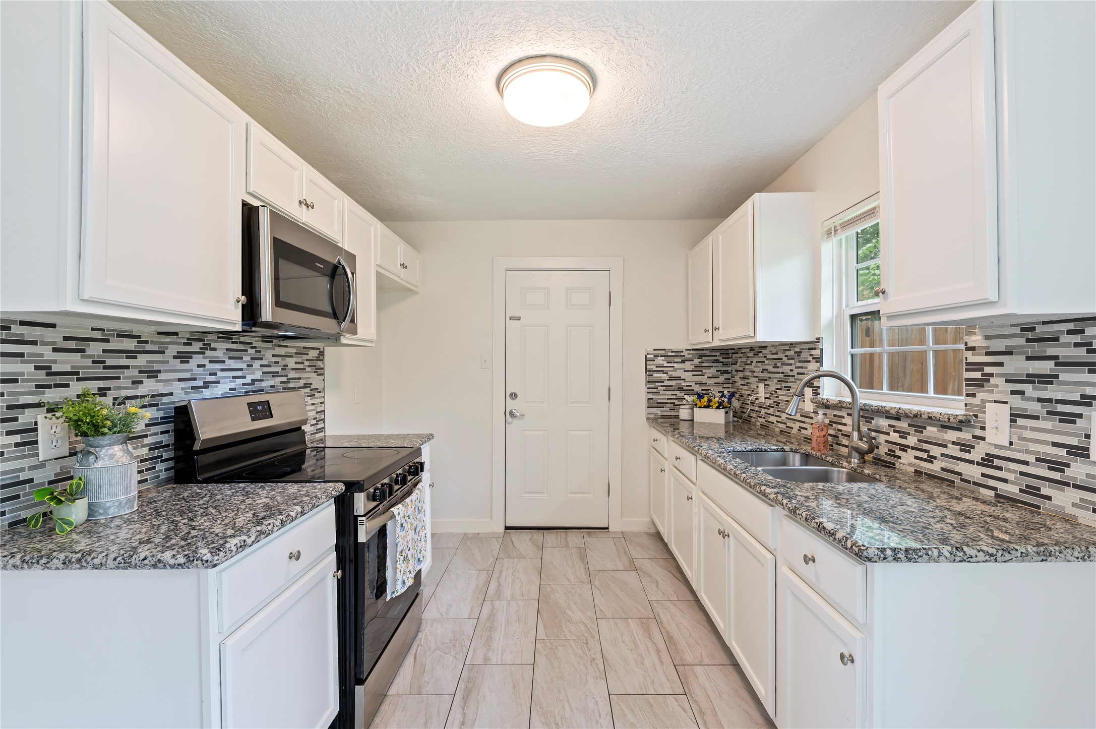 504 Burke Road Pasadena, TX 77506 - Photo 19 of 26