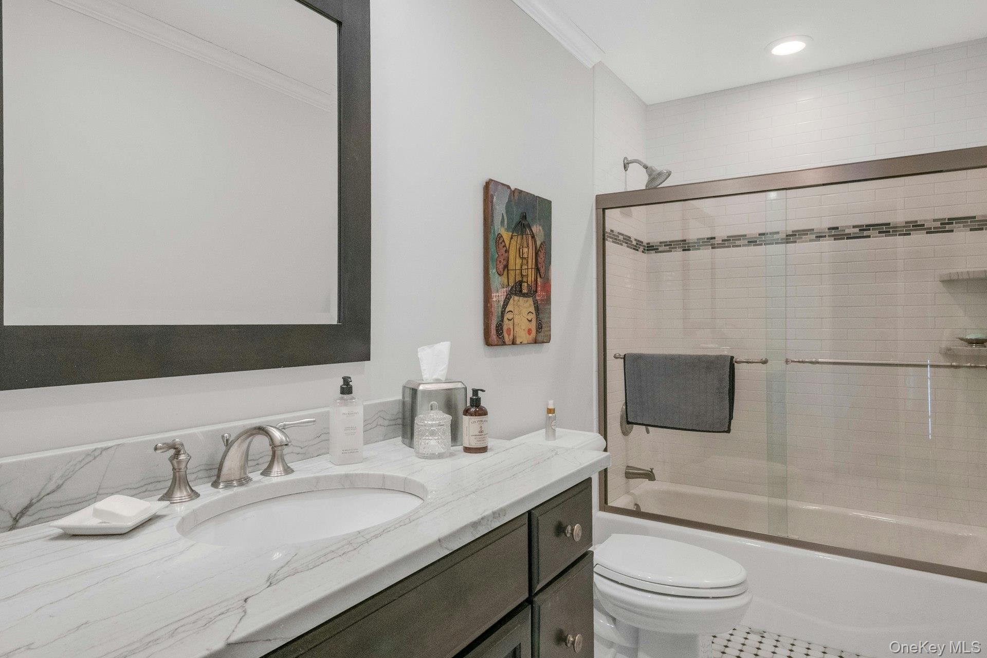 62 Whitson Road Briarcliff Manor, NY 10510 - Photo 26 of 46 Pristine, updated Hall Bathroom with glass door Shower/Bathtub