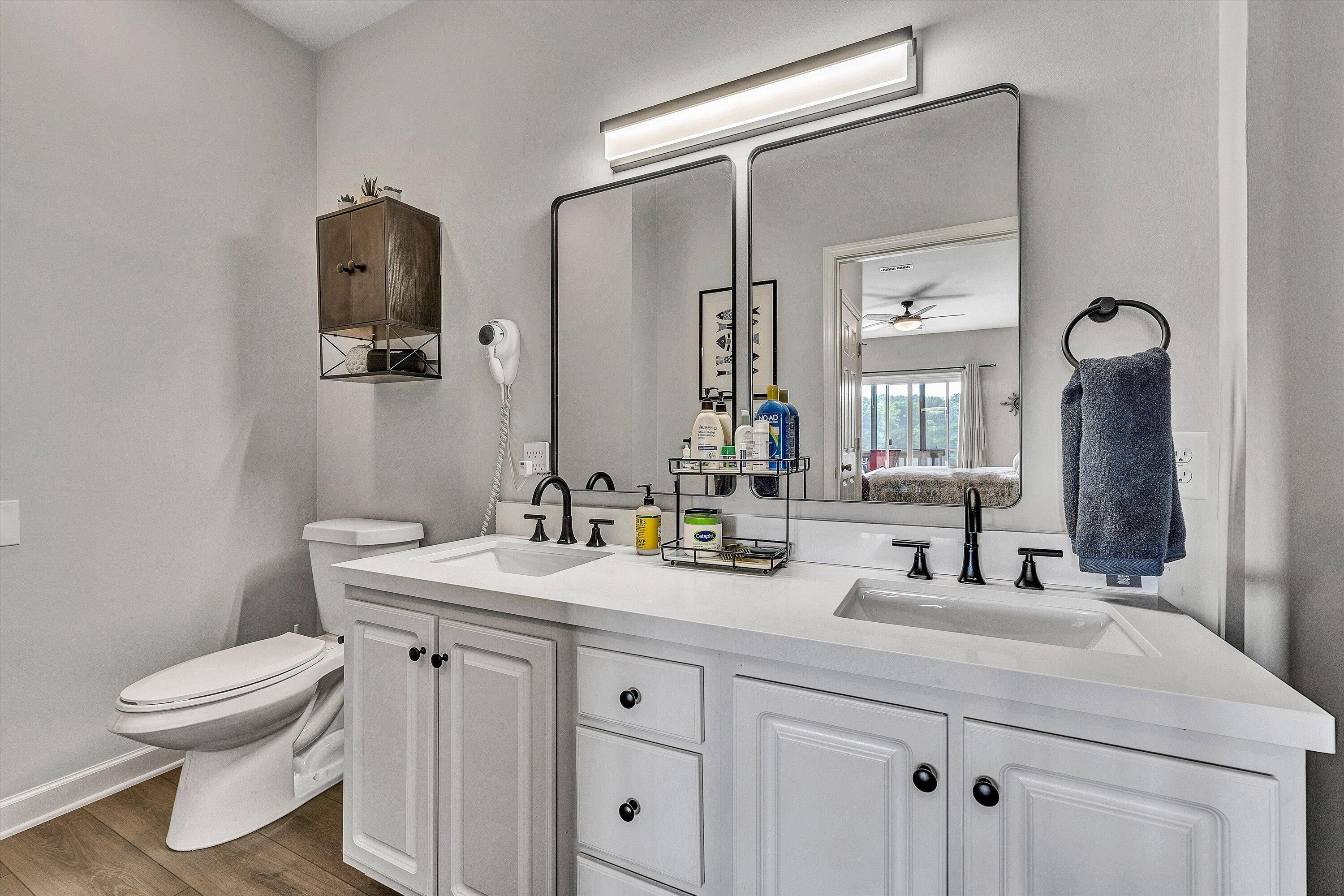 1137 Mariners Way, Unit 44 Huddleston, VA 24104 - Photo 35 of 50 27-DSC08827