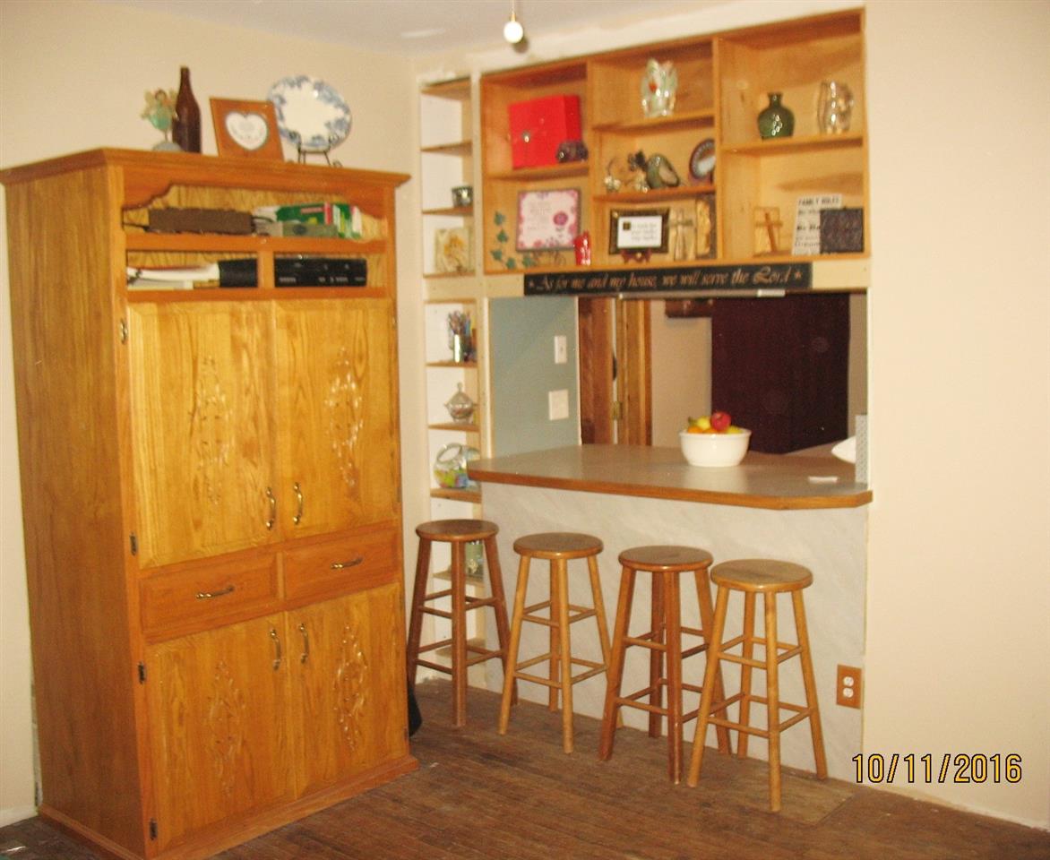 126 South 8th Street Decatur, IN 46733 - Photo 4 of 25