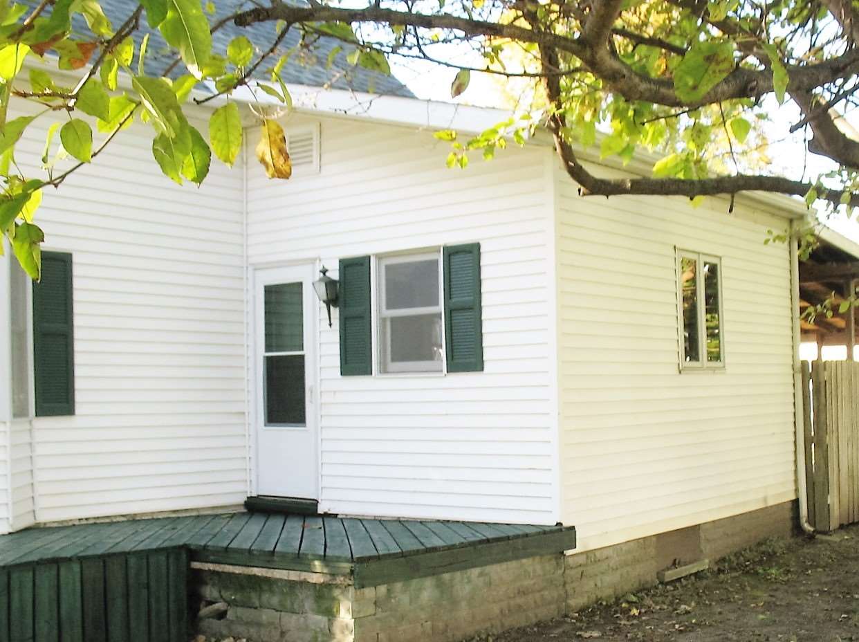 126 South 8th Street Decatur, IN 46733 - Photo 9 of 25