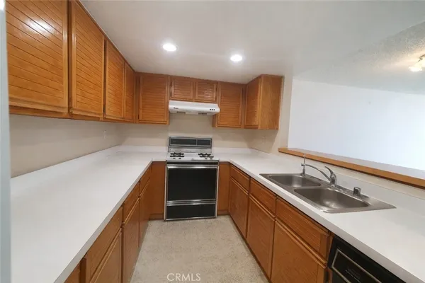 $745,000 | 711 South Del Mar Avenue, Unit G, San Gabriel, CA 91776