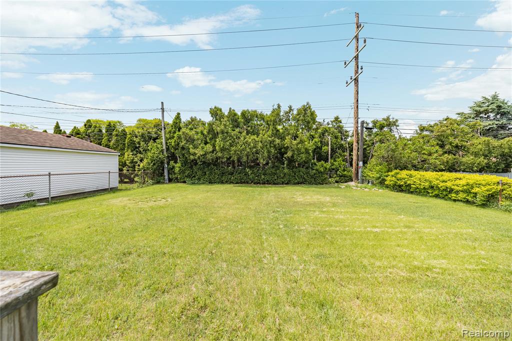 14743 Newburgh Road Livonia, MI 48154 - Photo 40 of 48