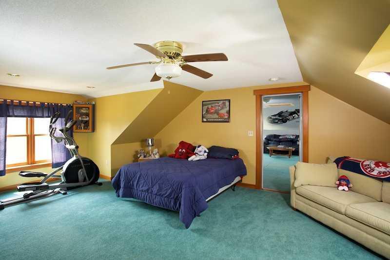 199 Old Rte One Waldoboro, ME 04572 - Photo 12 of 23 Bedroom.