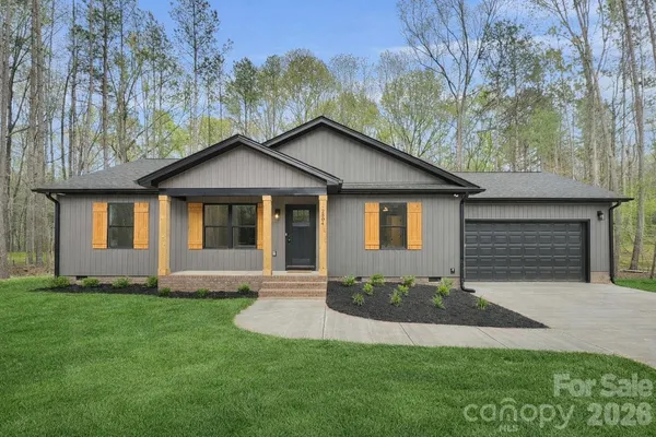 $389,900 | 2504 Lazy Oak Drive, Lancaster, SC 29720