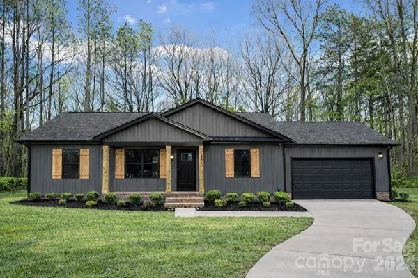 $389,900 | 2504 Lazy Oak Drive, Lancaster, SC 29720