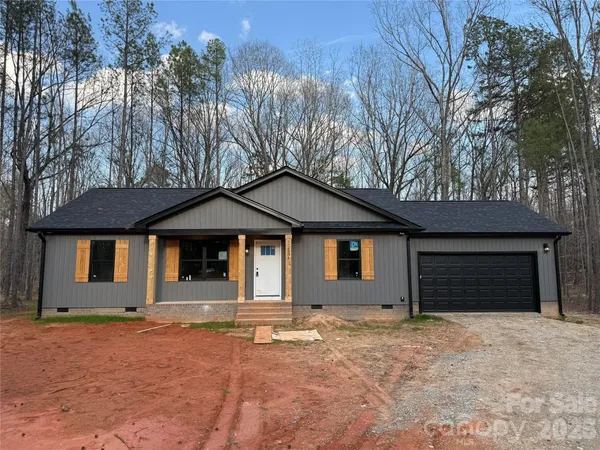 $389,900 | 2504 Lazy Oak Drive, Lancaster, SC 29720